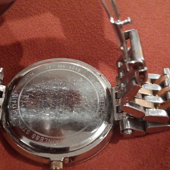 Michael Kors watch - Picture 4 of 4